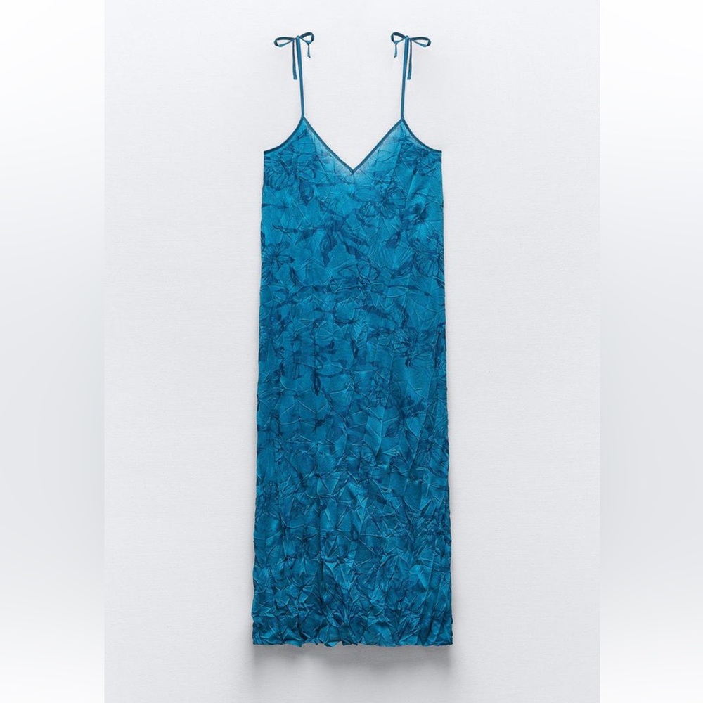 Zara Wrinkled jacquard dress